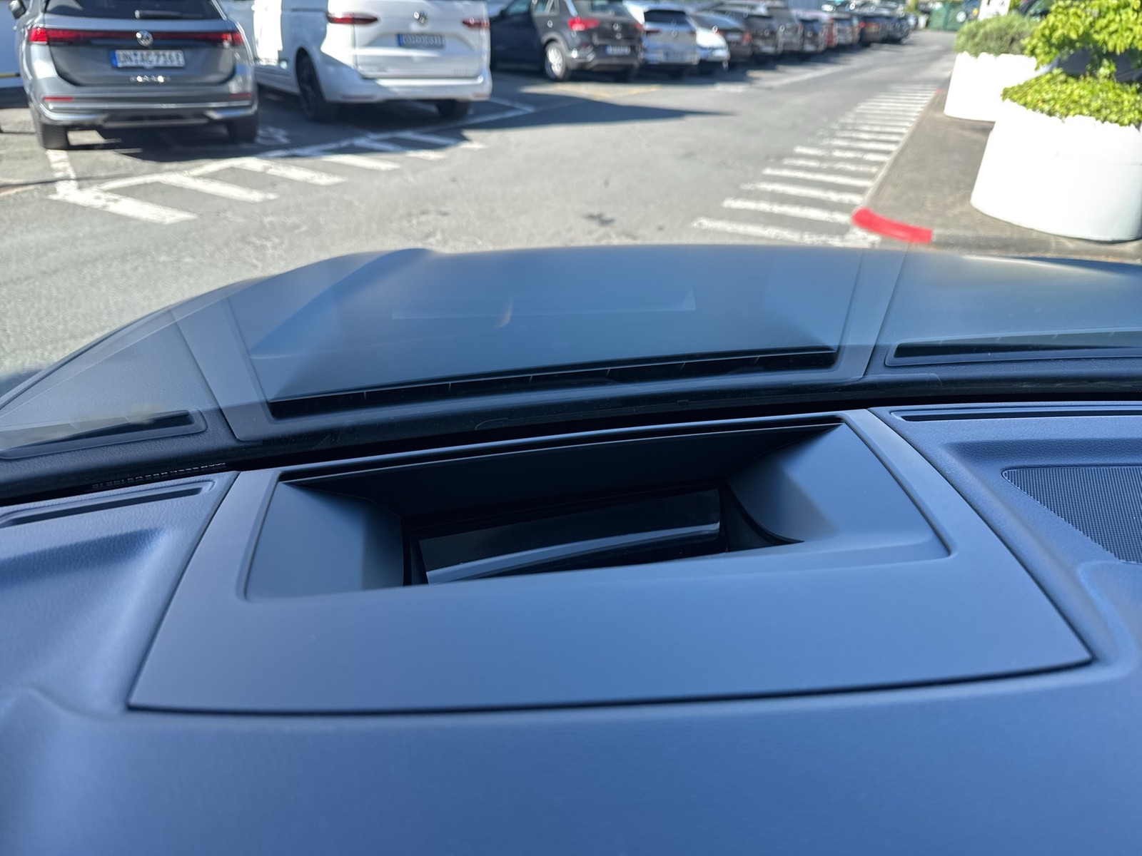 Volkswagen Touareg HYBRID R DYNAUDIO AHK 360CAM LM22 HEADUP