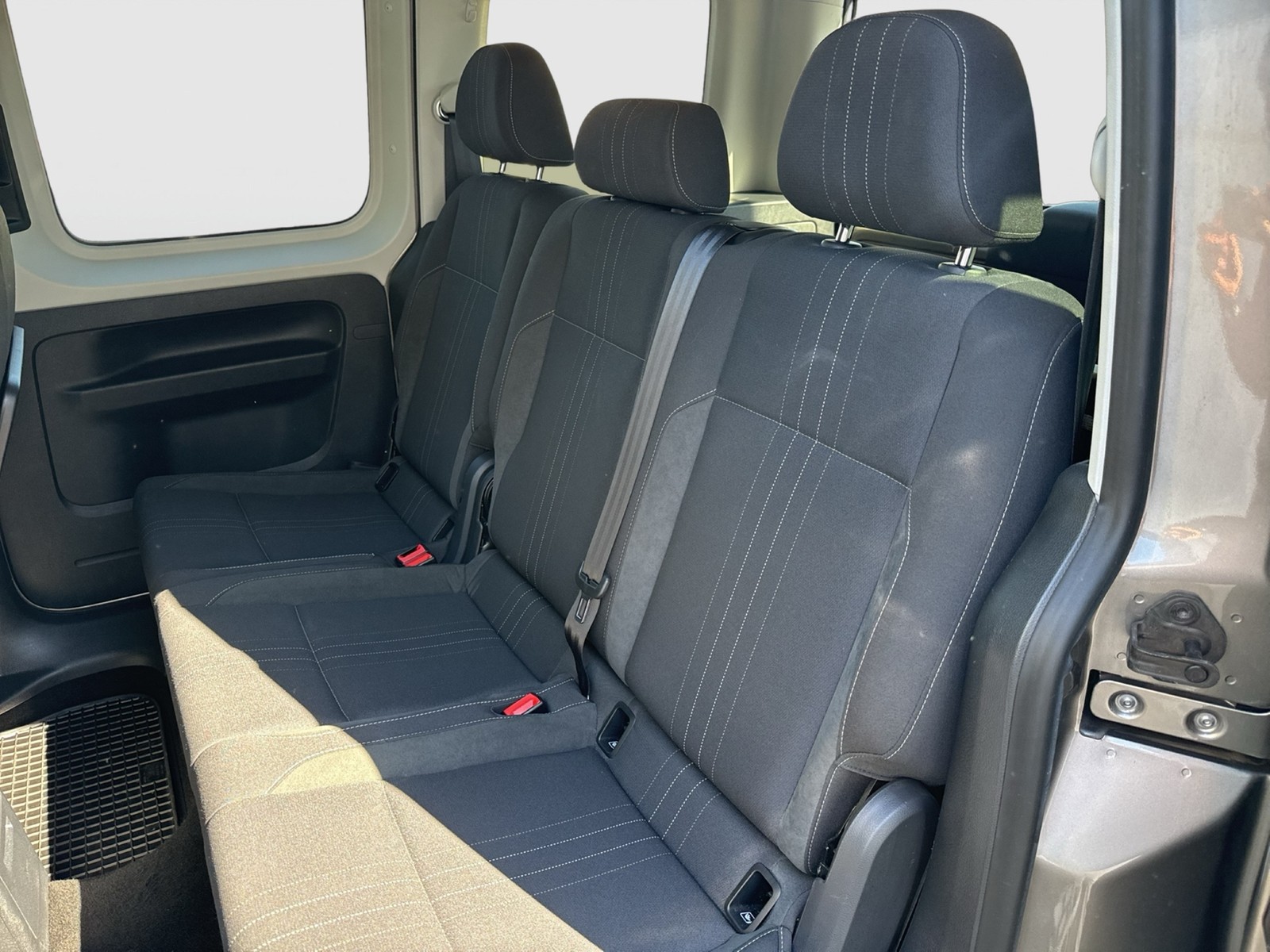 Volkswagen Caddy 2.0 ALLTRACK AHK KAMERA NAVI ALU XENON