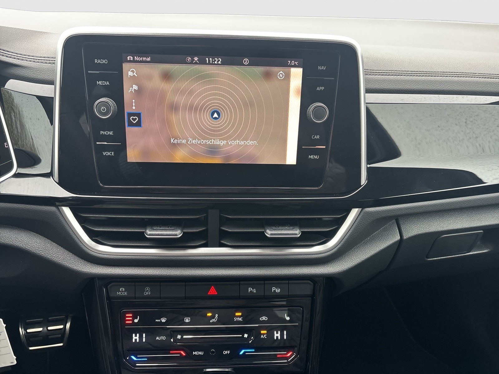 Volkswagen T-Roc 2.0 R-LINE ACC LM17 NAVI CARPLAY SITZHEIZ.