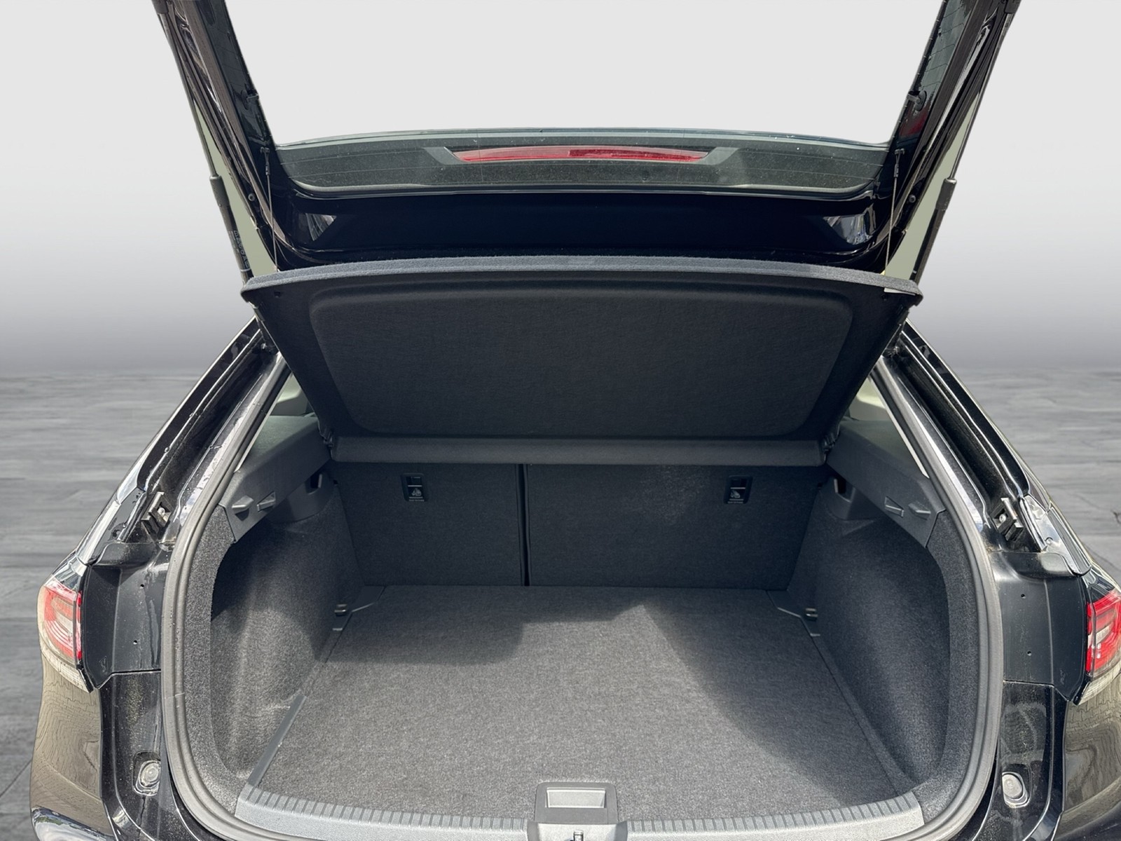 Volkswagen Taigo 1.5 LIFE CAM LM17 NAVI CARPLAY SITZHEIZUNG