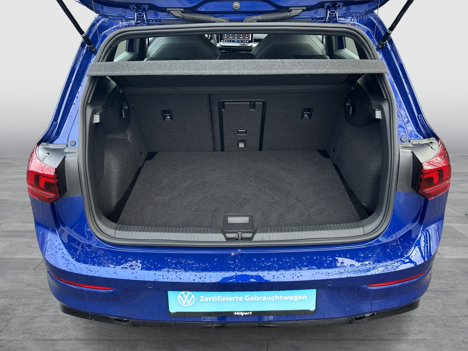 Volkswagen Golf VIII 1.5 R-LINE FACELIFT 360°CAM ACC LM17