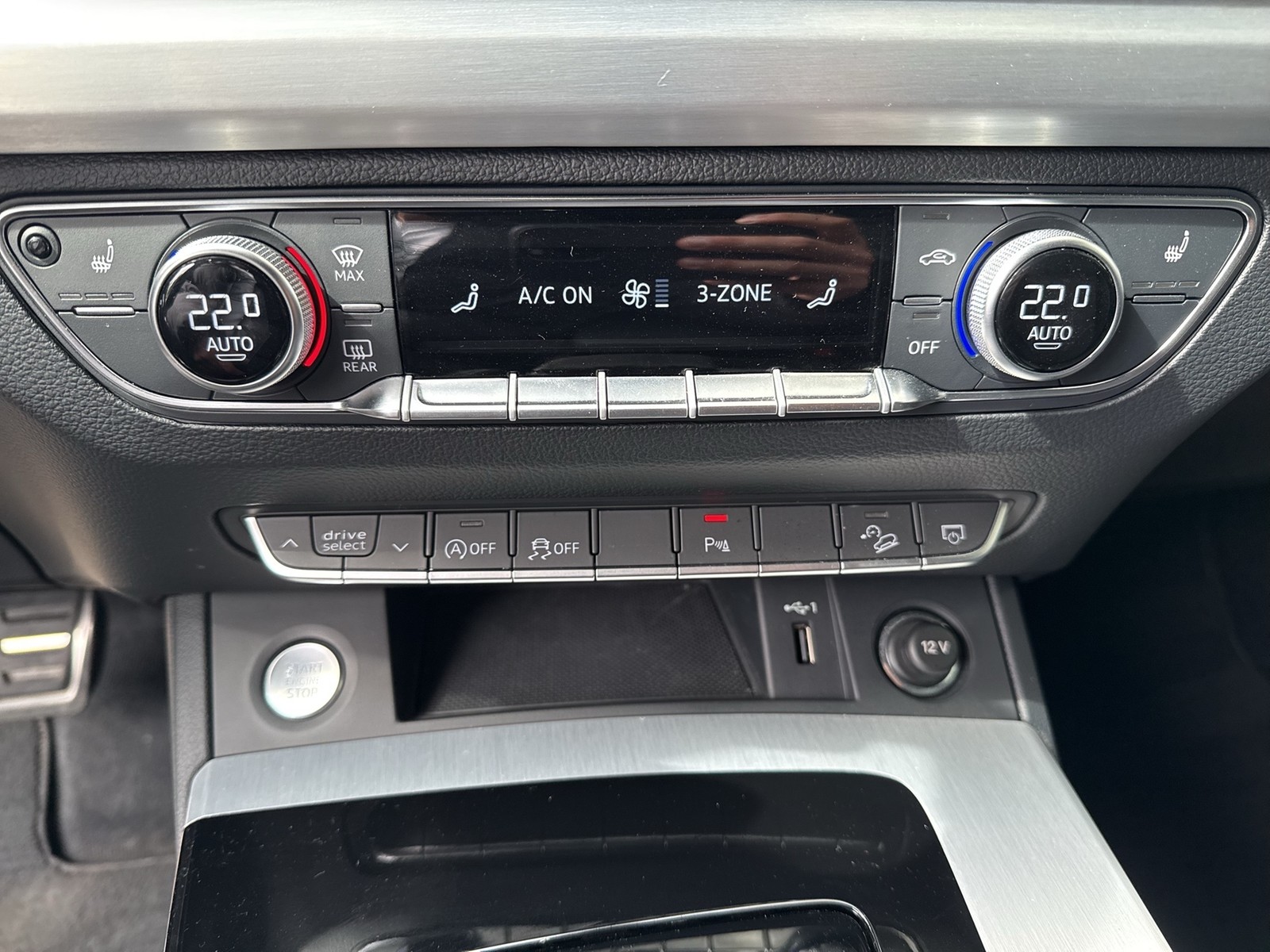 Audi Q5 40 Qu. S line eKLAPPE ALU20 TOUR-PAKET