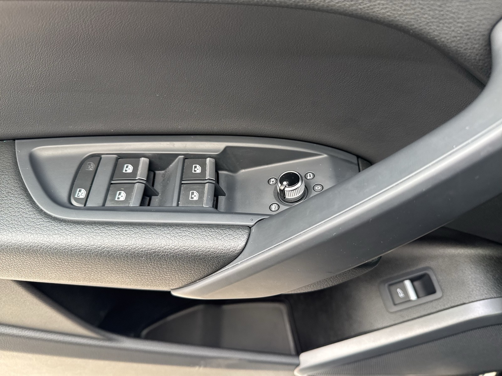Audi Q5 40 Qu. S line eKLAPPE ALU20 TOUR-PAKET