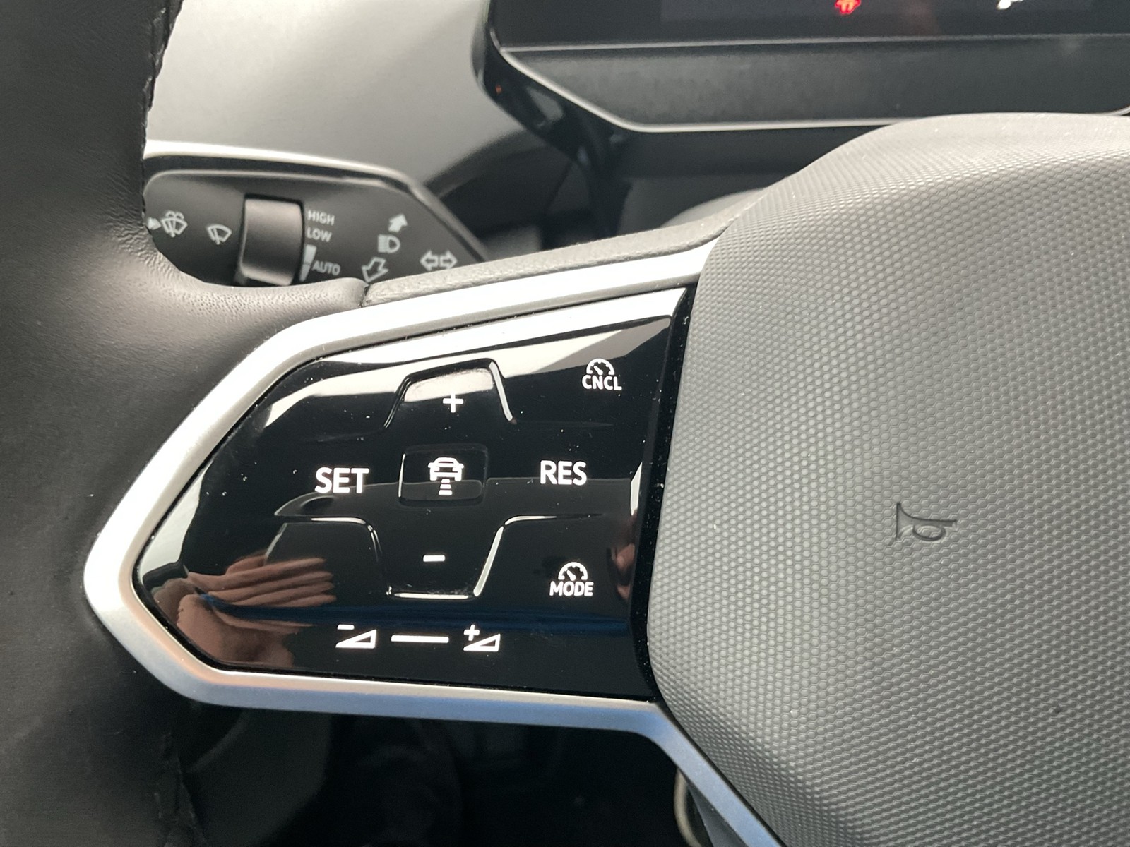 Volkswagen ID.5 PRO WÄRMEPUMPE ACC LM19 NAVI CARPLAY SITZHZ