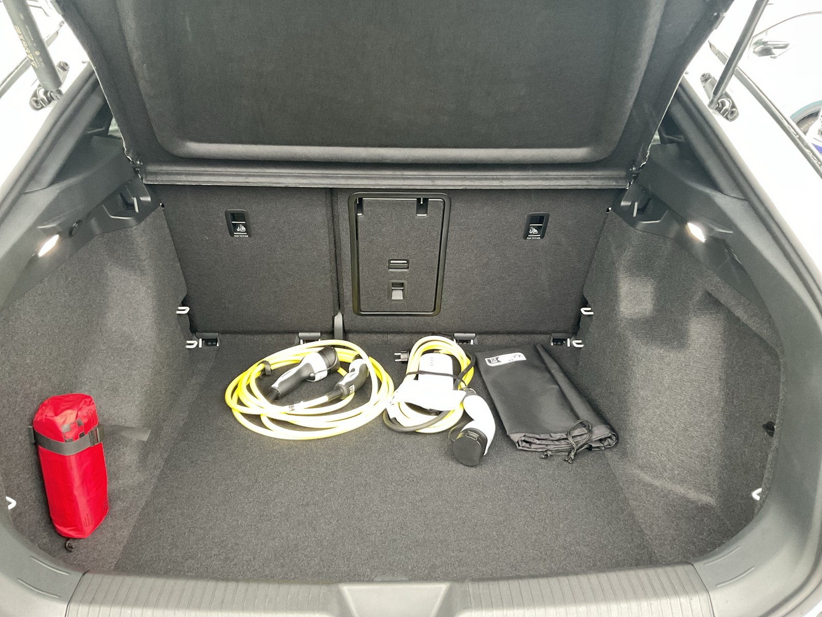 Volkswagen ID.5 PRO WÄRMEPUMPE ACC LM19 NAVI CARPLAY SITZHZ