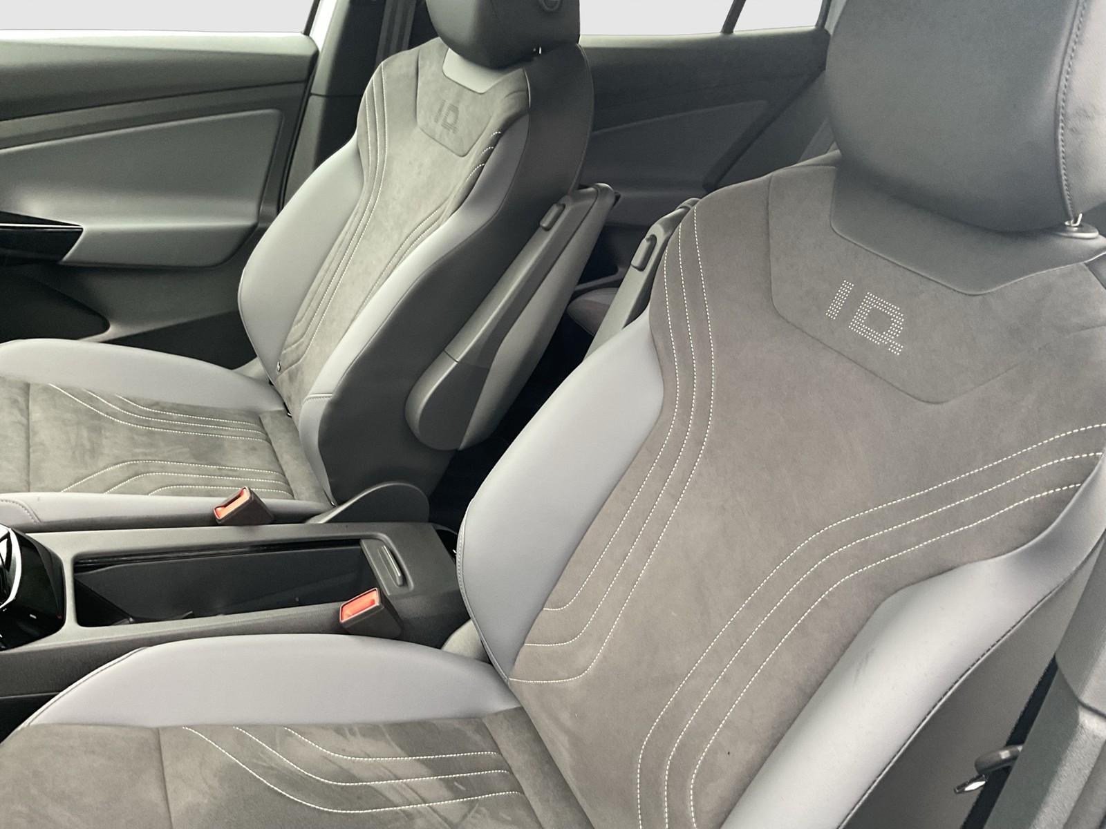 Volkswagen ID.5 PRO WÄRMEPUMPE ACC LM19 NAVI CARPLAY SITZHZ