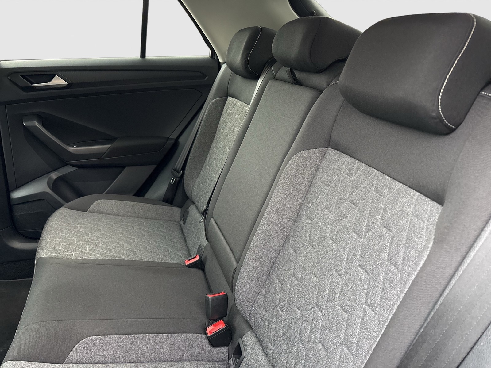 Volkswagen T-Roc 1.0 MOVE KAMERA ACC ALU17 NAVI SITZHEIZ