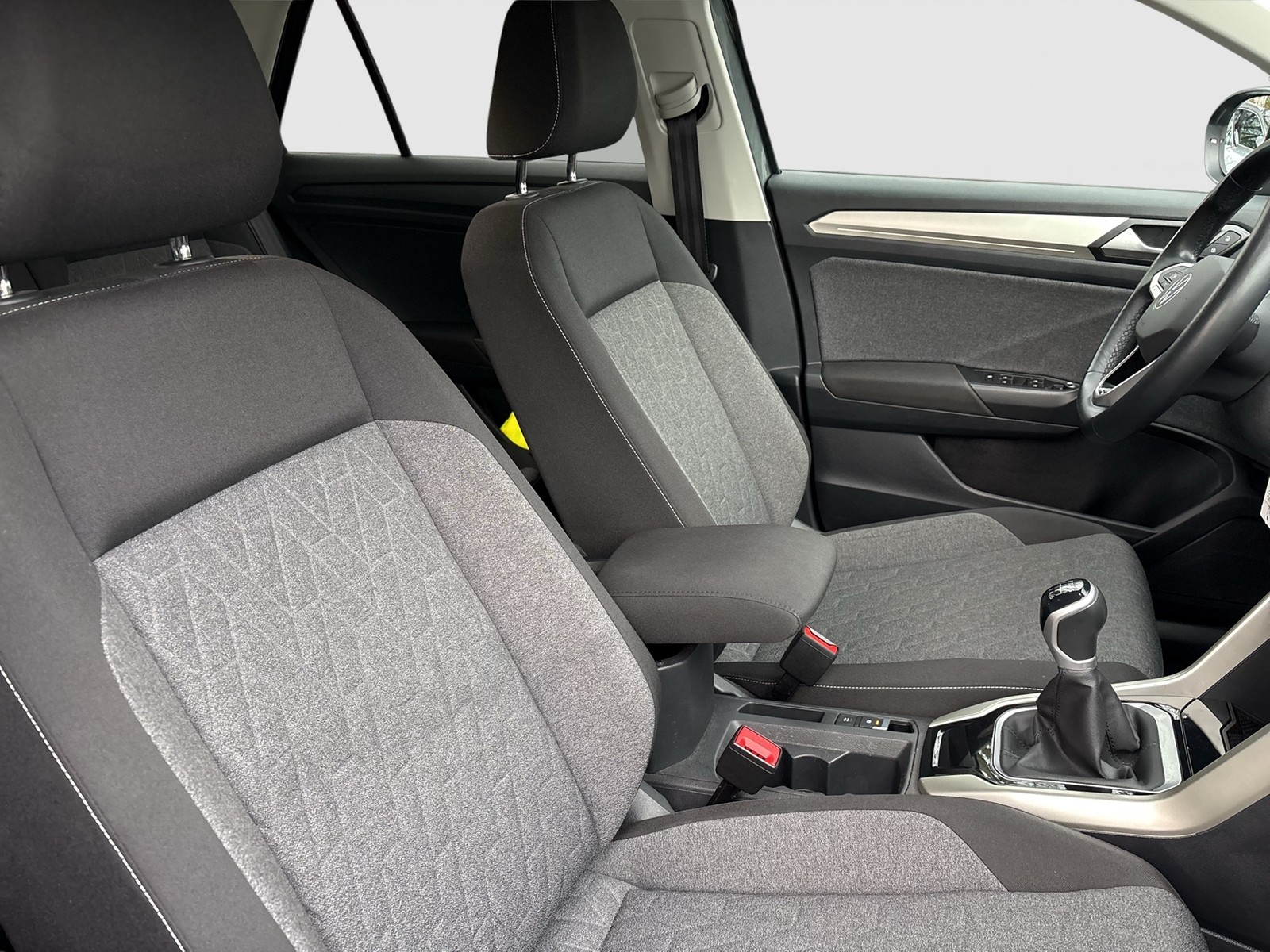 Volkswagen T-Roc 1.0 MOVE KAMERA ACC ALU17 NAVI SITZHEIZ