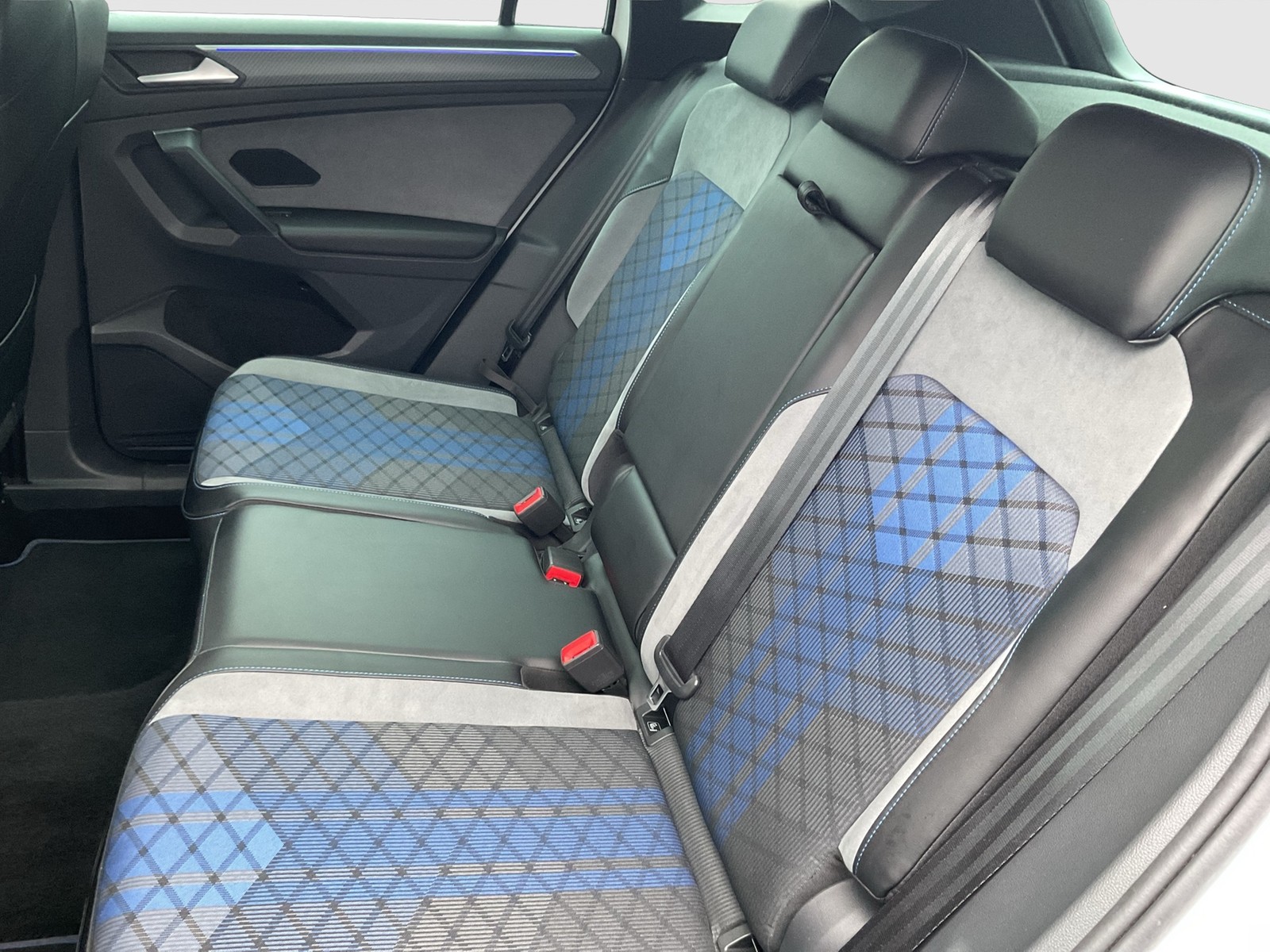 Volkswagen Tiguan 2.0 R 4X4 CAM ACC LM20 E-KLAPPE NAVI