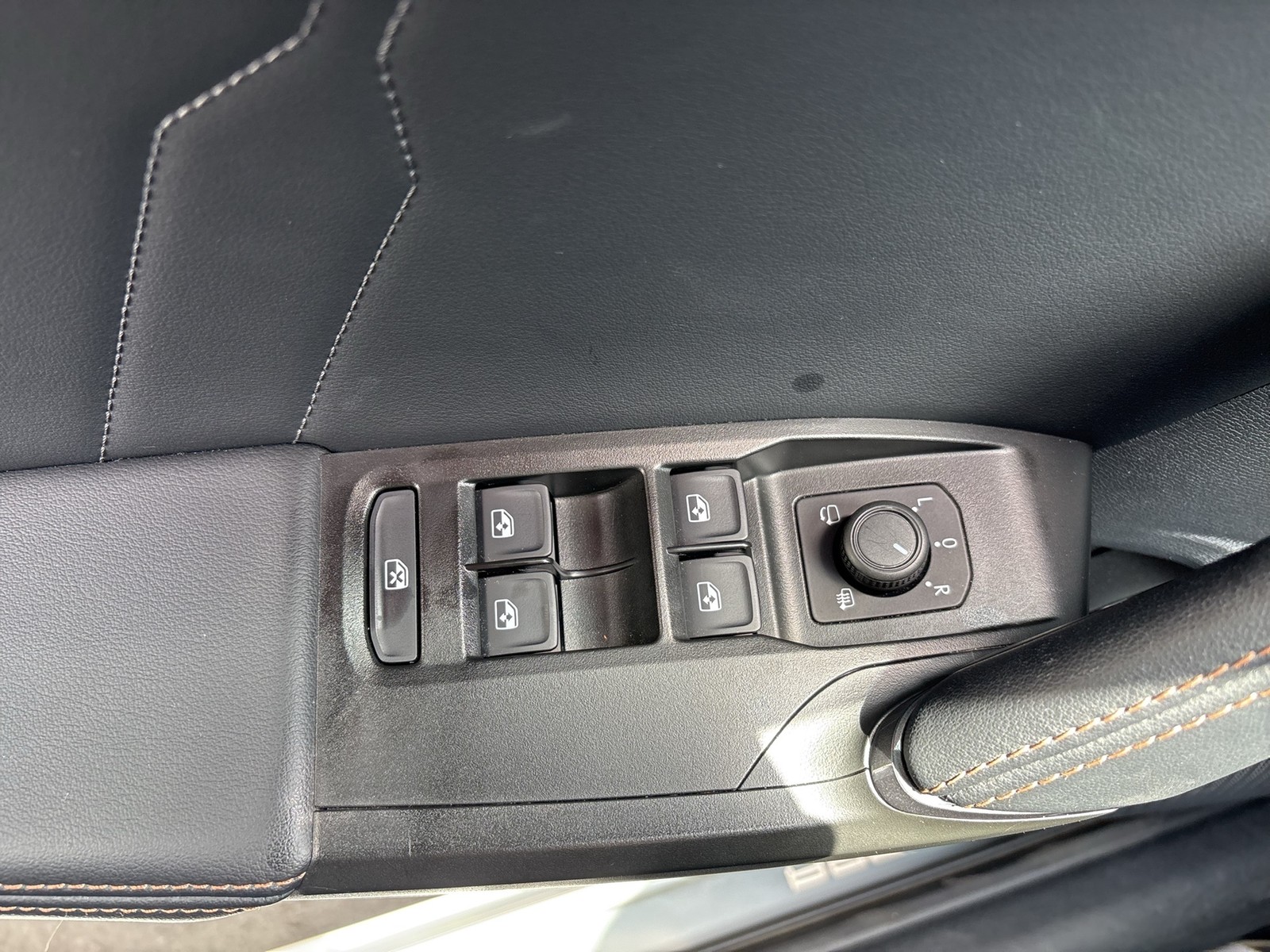 Cupra Formentor 1.4 HYBRID BEATS CAM ACC LM18 NAVI