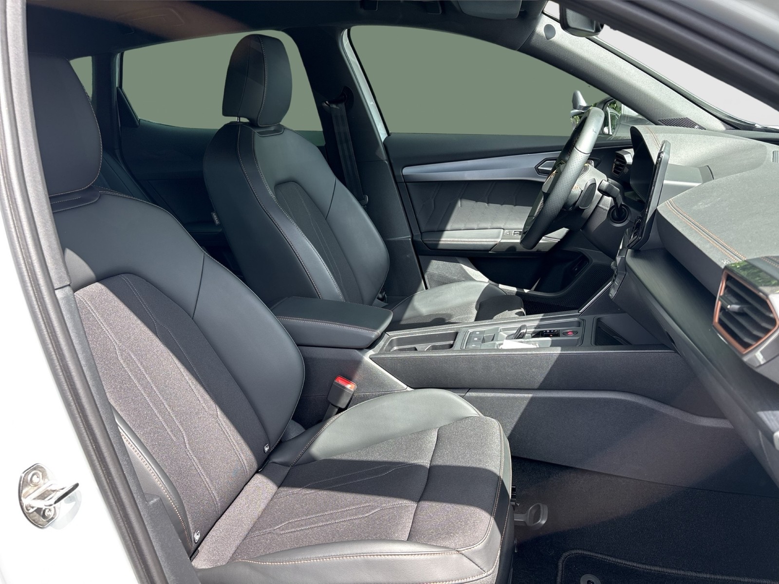 Cupra Formentor 1.4 HYBRID BEATS CAM ACC LM18 NAVI