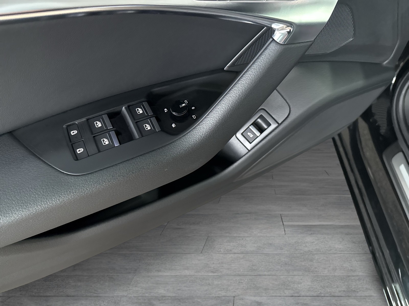 Audi A6 Avant 40 ALU19 eKLAPPE LEDER KAMERA ACC