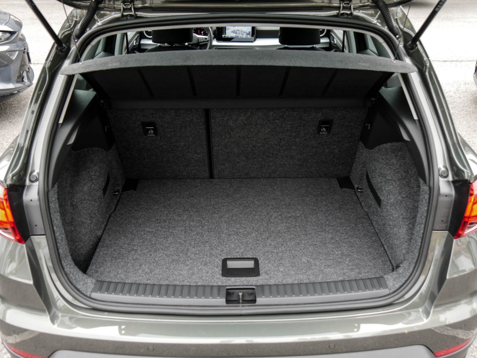 Seat Arona 1.0 ROAD EDITION DSG PDC RFK SHZ VOLL-LED