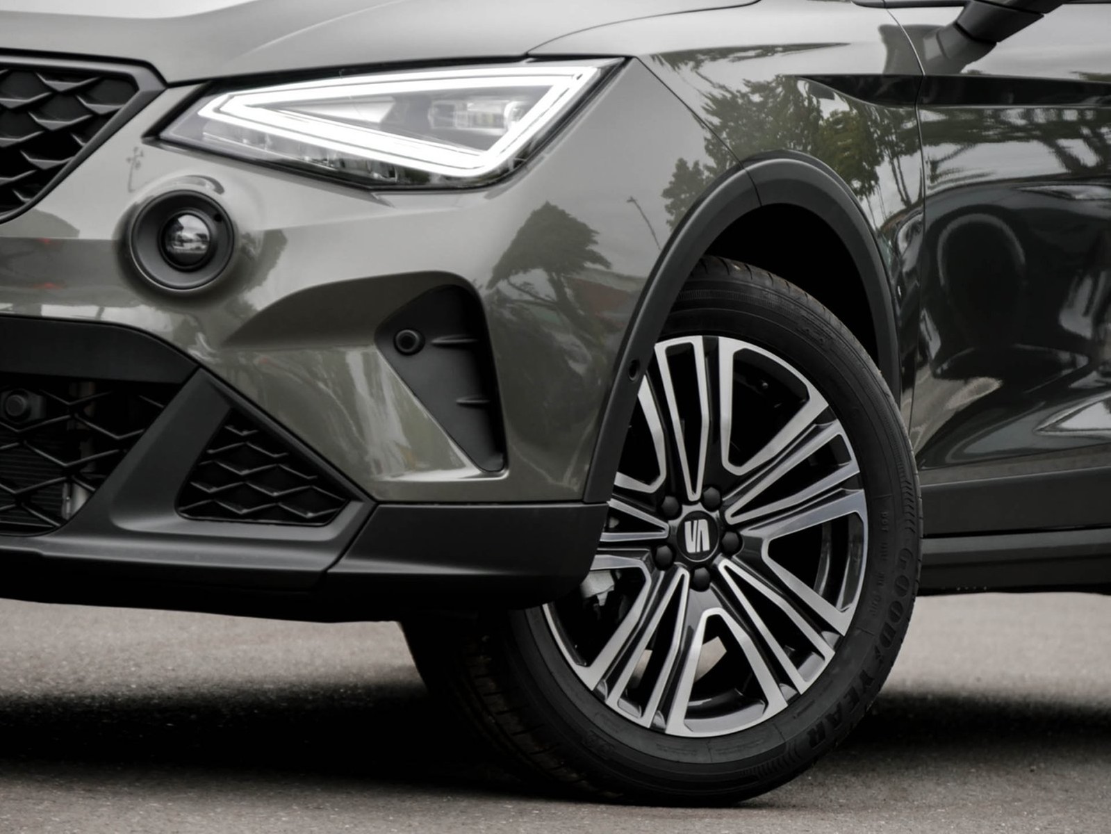 Seat Arona 1.0 ROAD EDITION DSG PDC RFK SHZ VOLL-LED