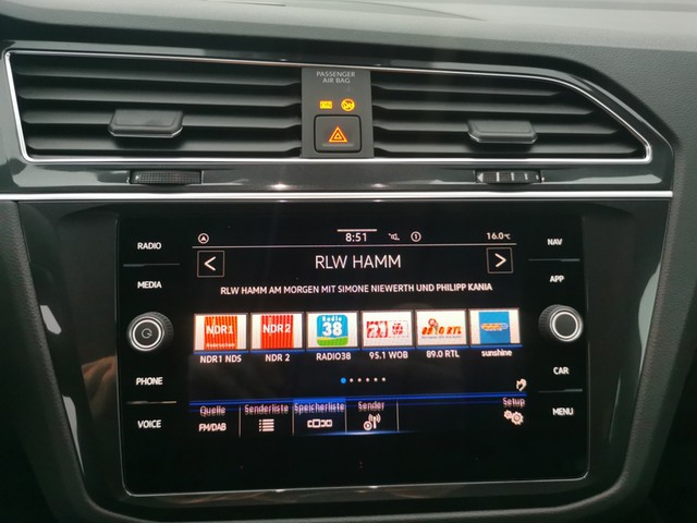 Volkswagen Tiguan 1.5 R-LINE KAMERA AHK ALU20 MATRIX NAVI