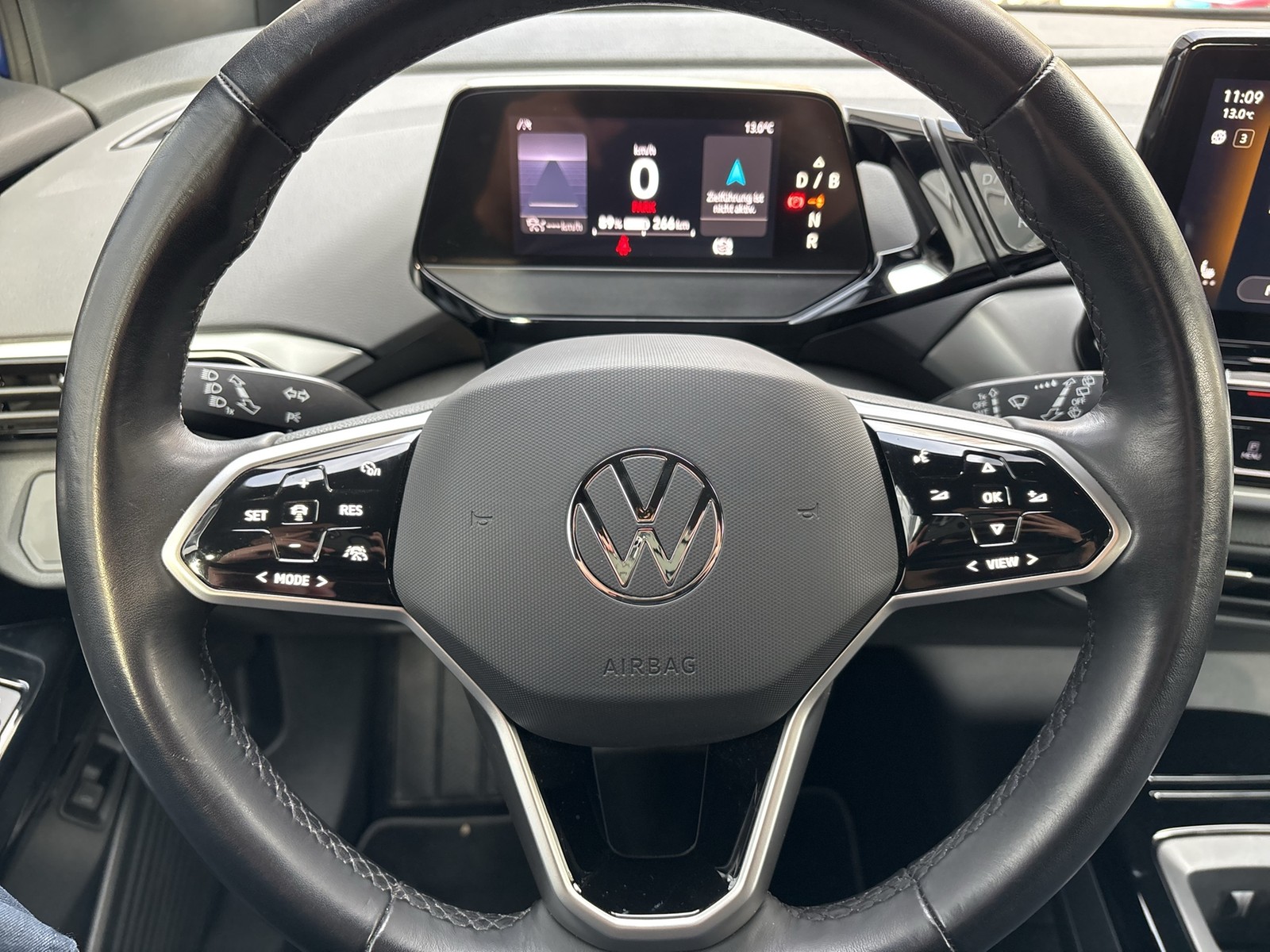 Volkswagen ID.4 PURE 360°CAM ACC LM18 NAVI SITZHEIZUNG