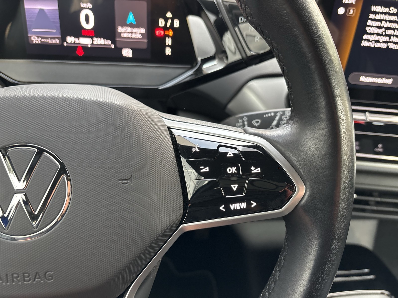 Volkswagen ID.4 PURE 360°CAM ACC LM18 NAVI SITZHEIZUNG