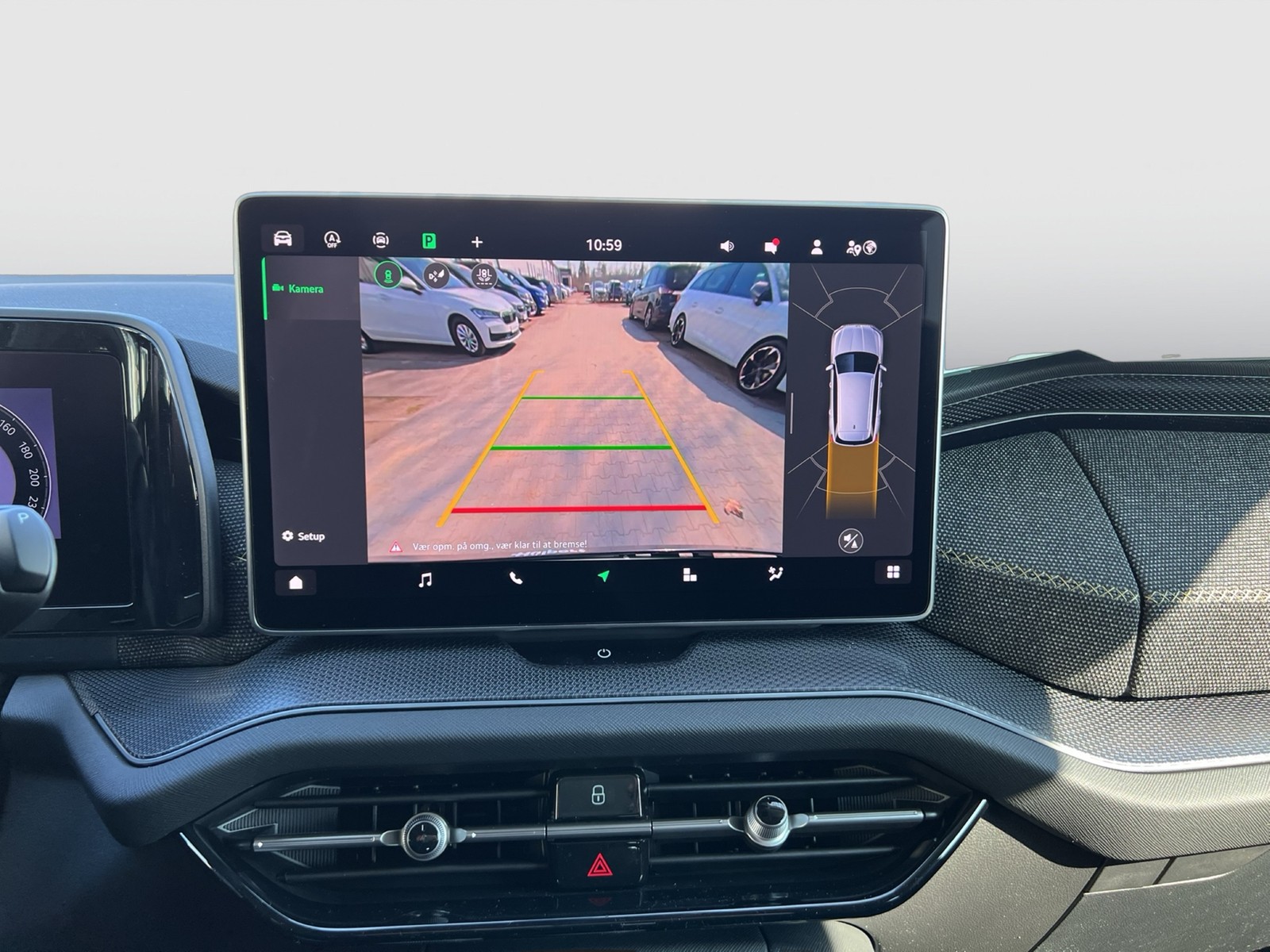 Skoda Kodiaq 2.0 SELECTION 4X4 7SITZE AHK CAM ACC LM19