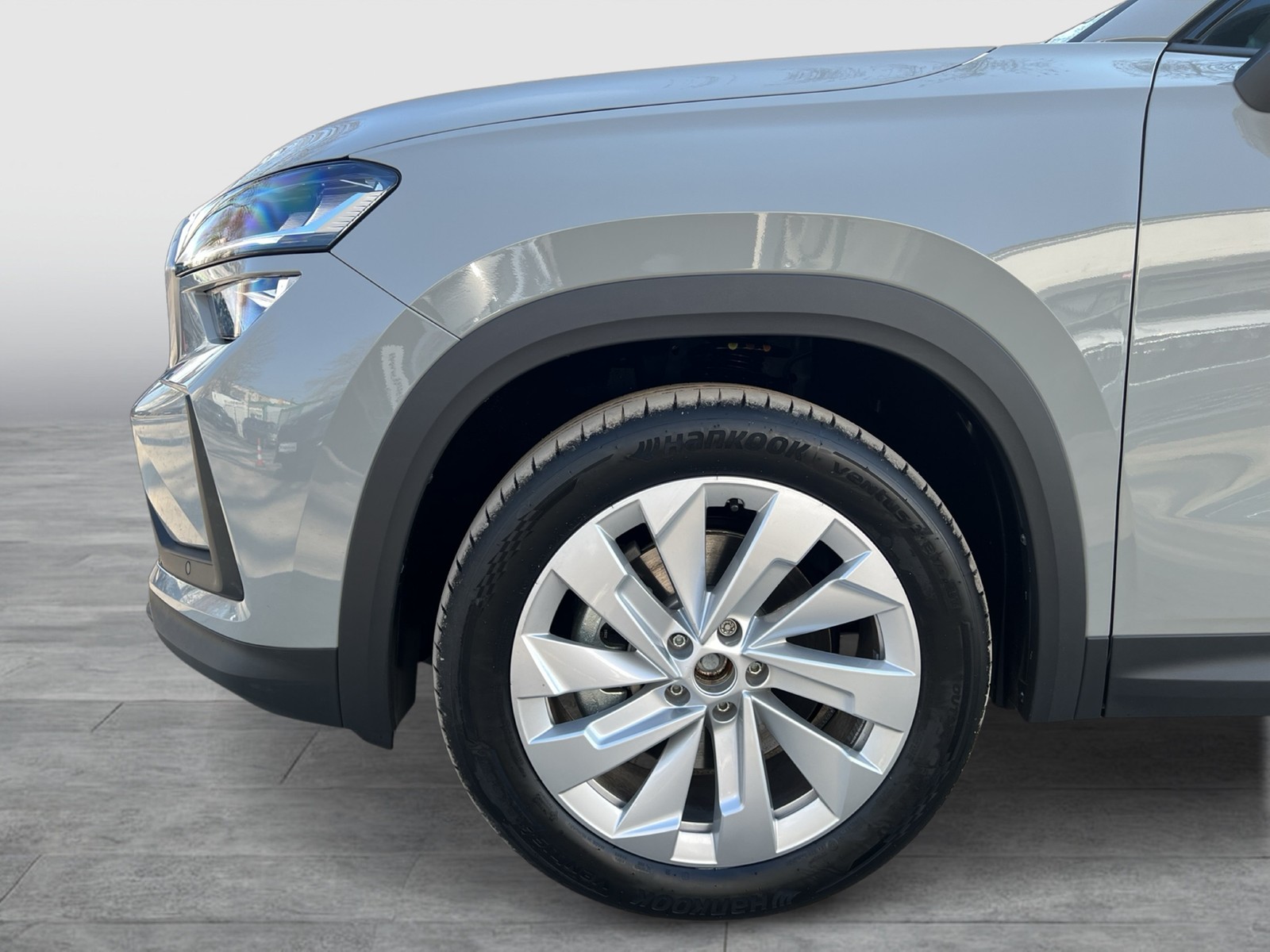 Skoda Kodiaq 2.0 SELECTION 4X4 7SITZE AHK CAM ACC LM19