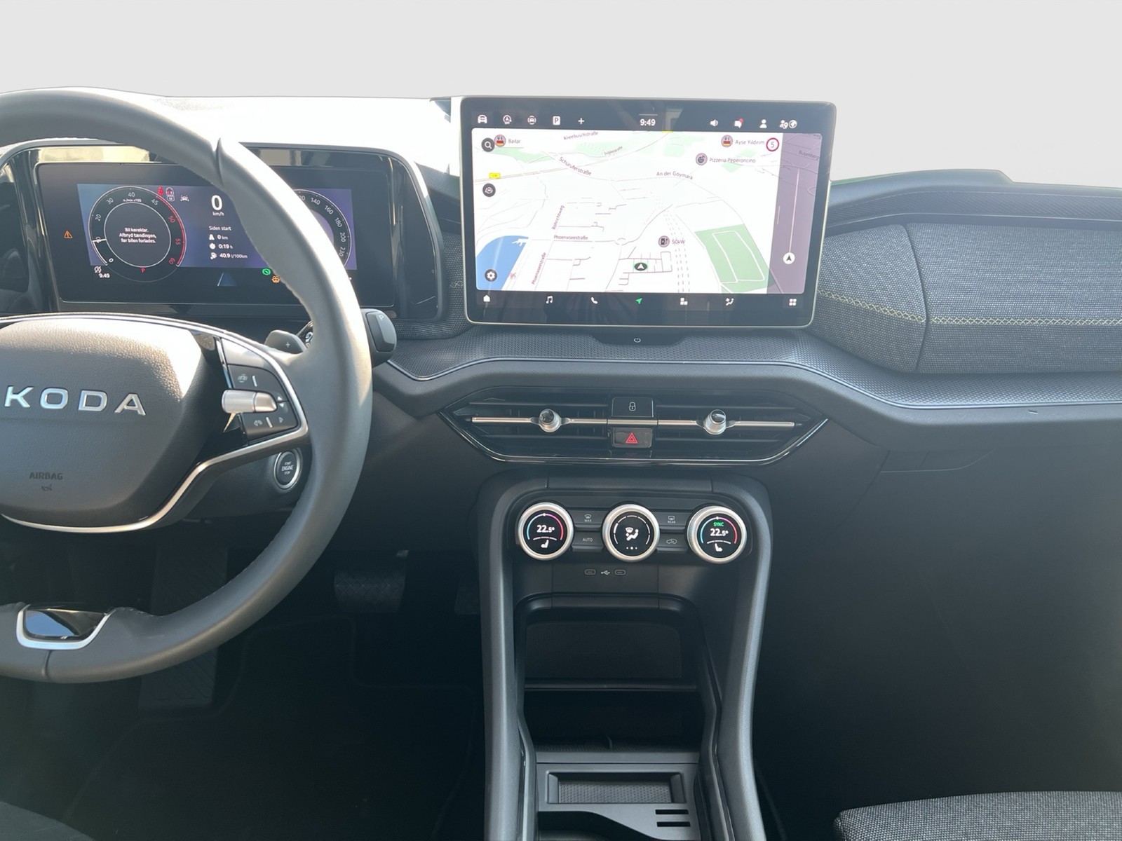 Skoda Kodiaq 2.0 SELECTION 4X4 7SITZE AHK CAM ACC LM19