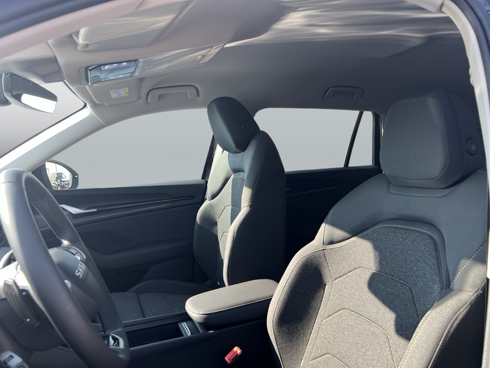 Skoda Kodiaq 2.0 SELECTION 4X4 7SITZE AHK CAM ACC LM19