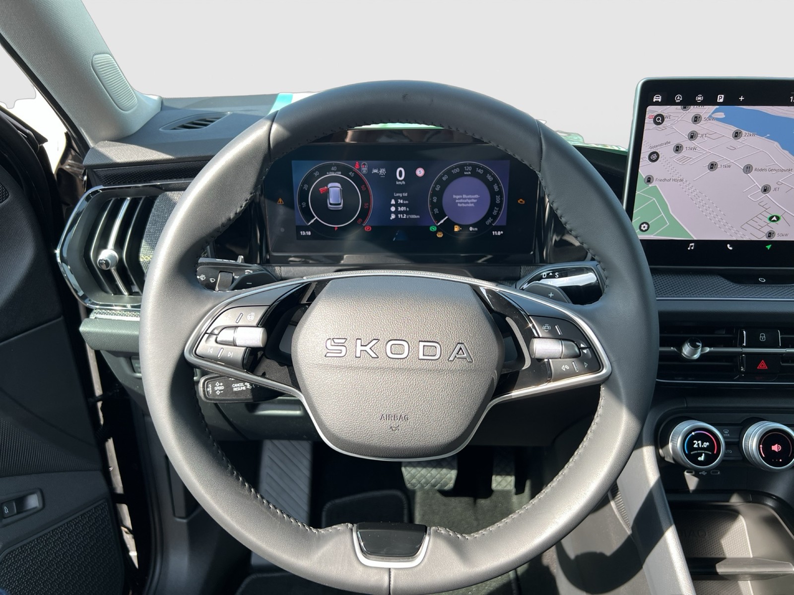 Skoda Kodiaq 2.0 SELECTION 4X4 7SITZE AHK CAM ACC LM19