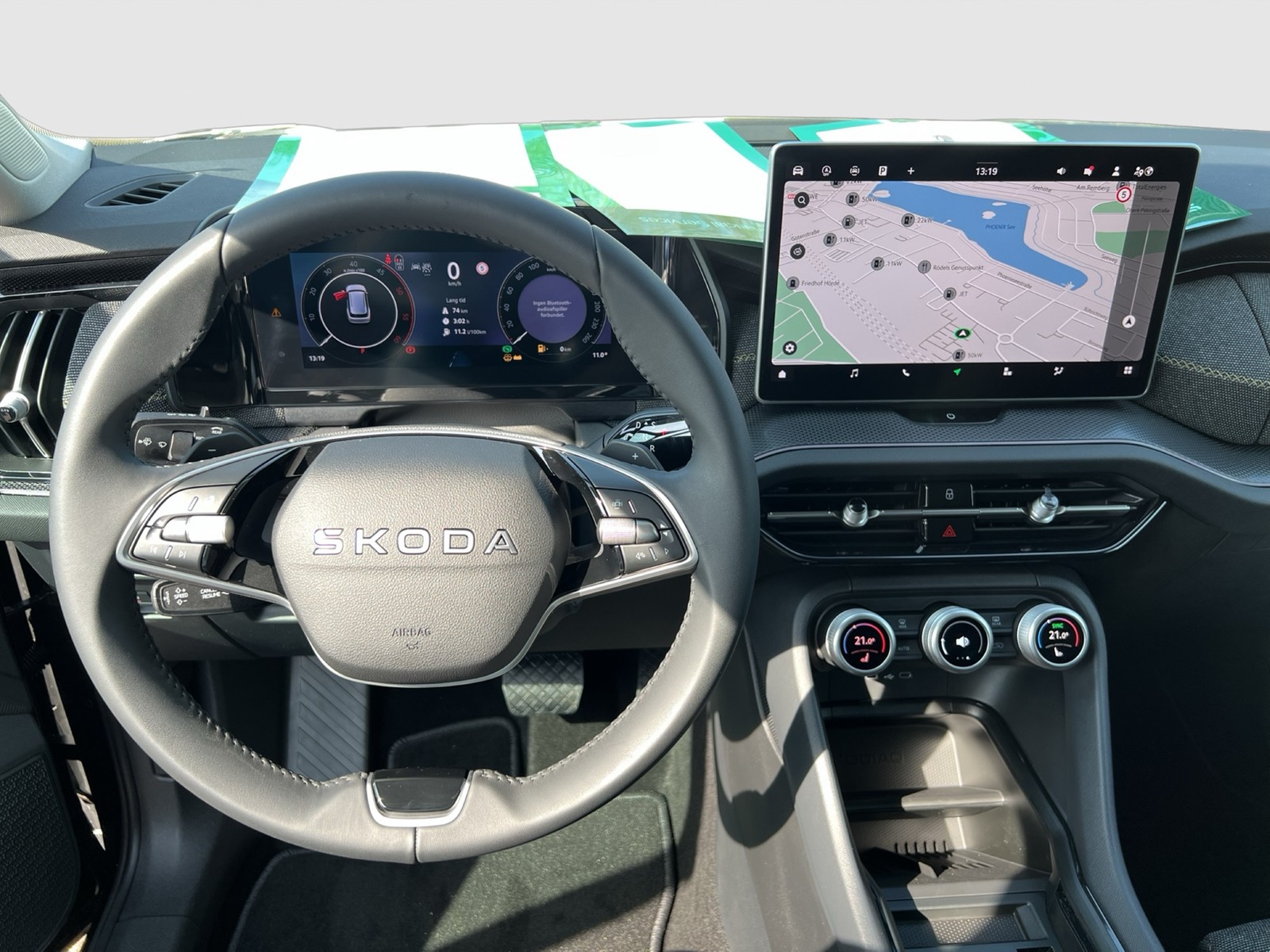 Skoda Kodiaq 2.0 SELECTION 4X4 7SITZE AHK CAM ACC LM19