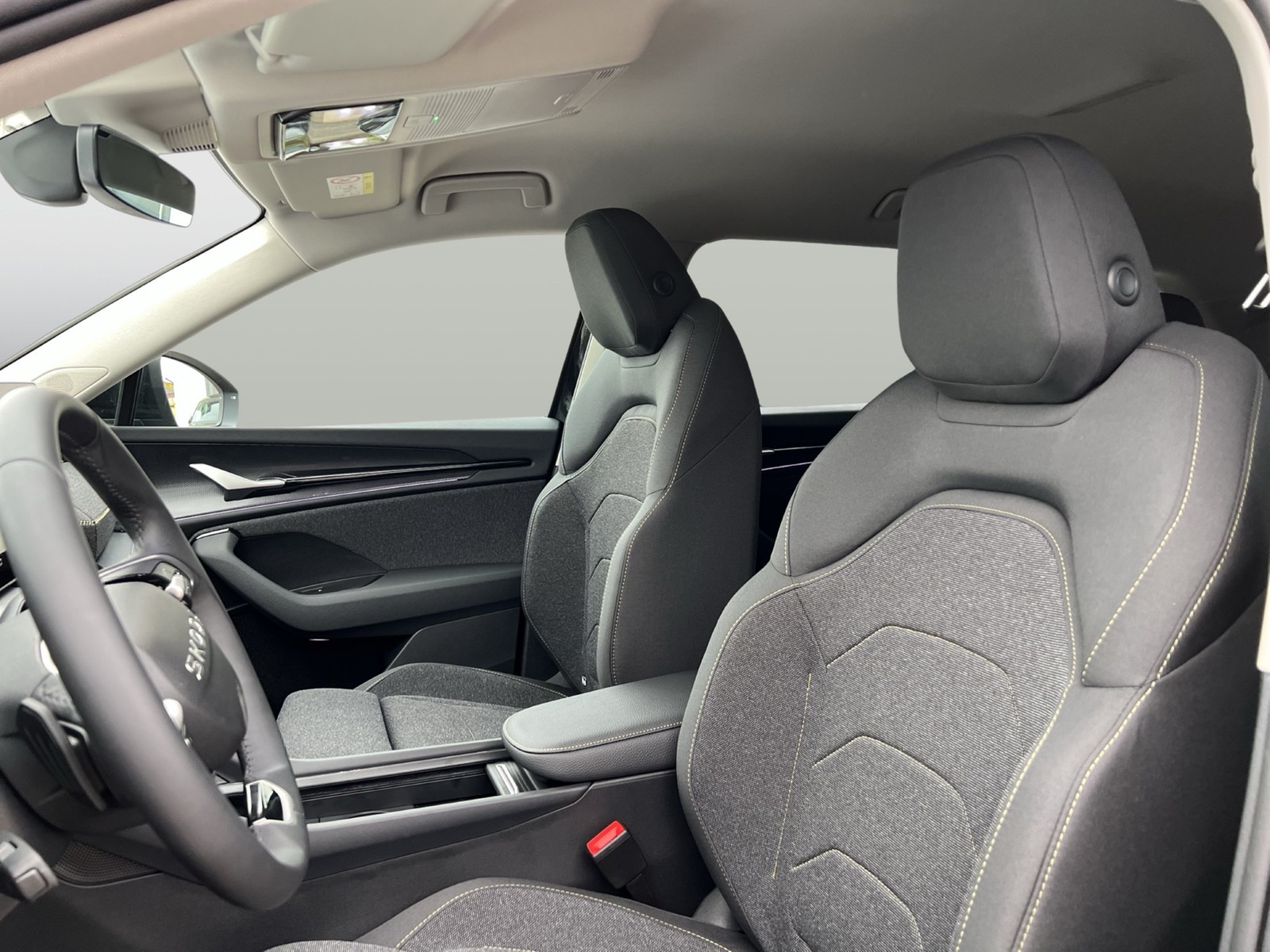 Skoda Kodiaq 2.0 SELECTION 4X4 7SITZE AHK CAM ACC LM19