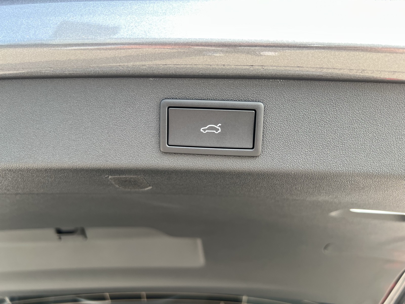 Skoda Kodiaq 2.0 SELECTION 4X4 7SITZE AHK CAM ACC LM19