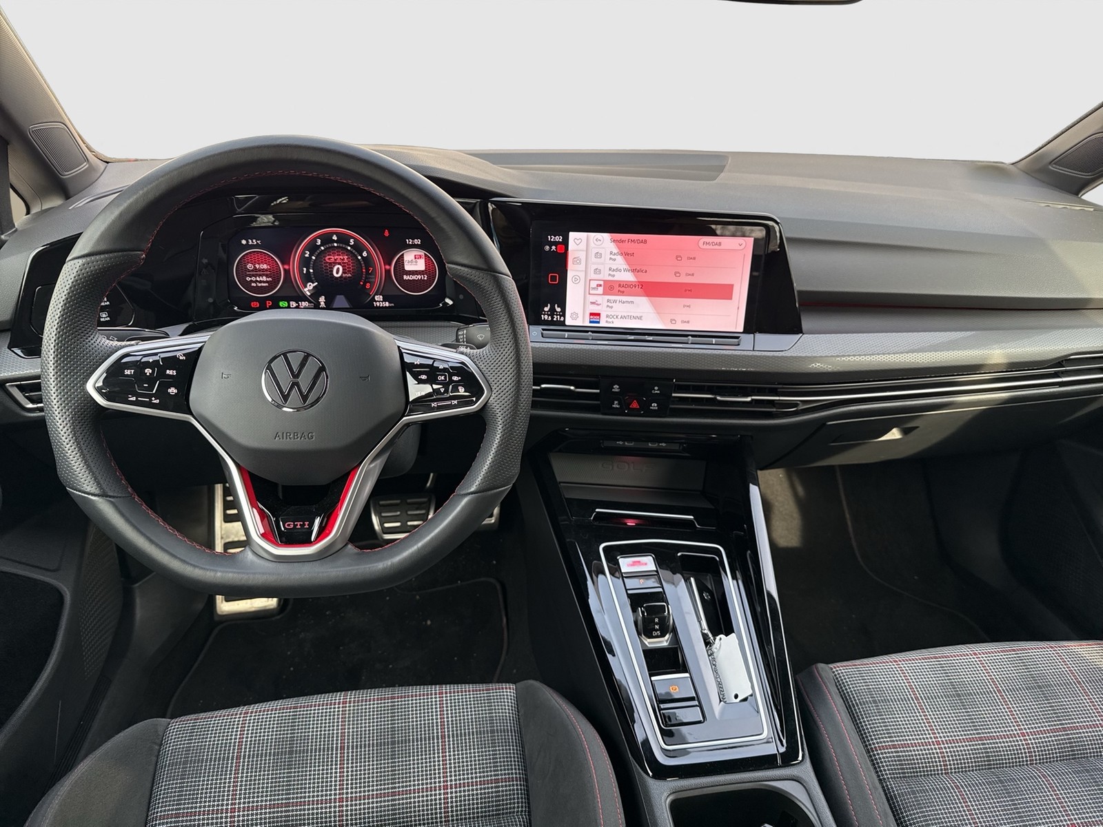 Volkswagen Golf VIII 2.0 GTI ACC ALU18 CARPLAY SITZHEIZUNG