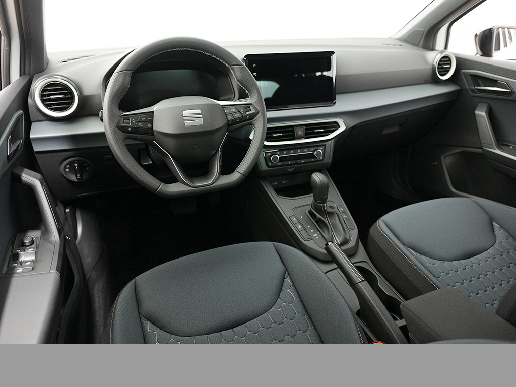 Seat Arona 1.0 STYLE DSG AHK CAM NAVI LED LM18