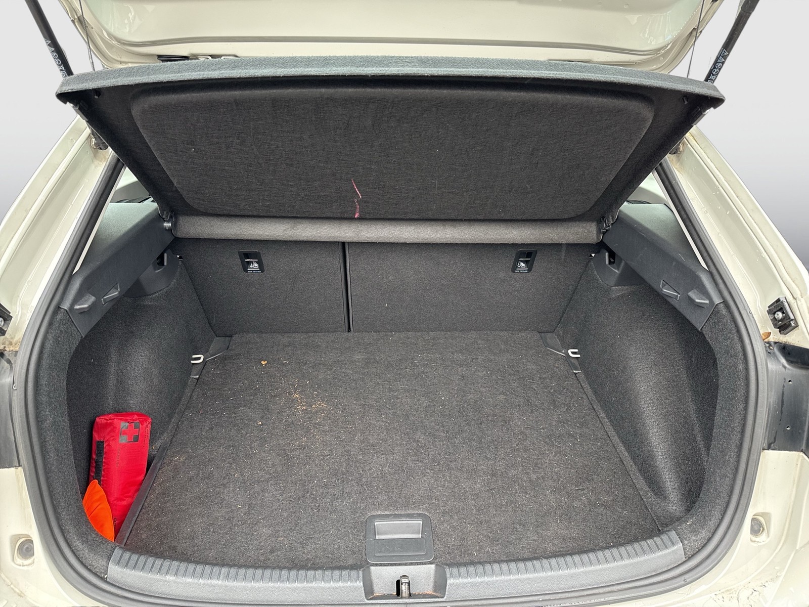 Volkswagen Taigo 1.0 STYLE MATRIXLED CARPLAY LM17 SITZHEIZ.