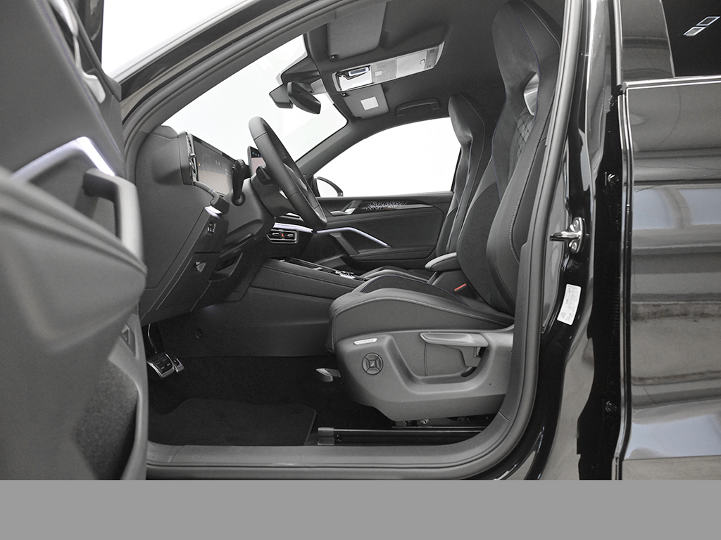 Volkswagen Tiguan 2.0 R-LINE DSG 4X4 BLACKSTYLE eKLAPPE AHK