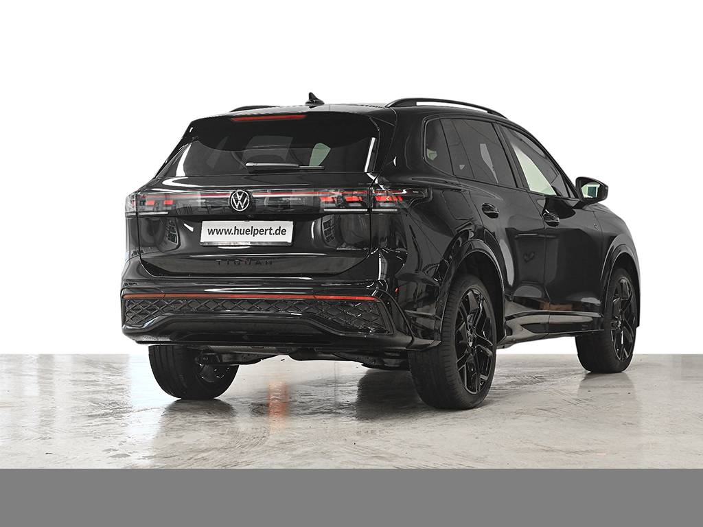 Volkswagen Tiguan 2.0 R-LINE DSG 4X4 BLACKSTYLE eKLAPPE AHK