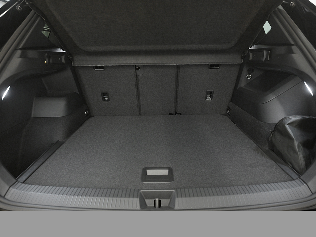 Volkswagen Tiguan 2.0 R-LINE DSG 4X4 BLACKSTYLE eKLAPPE AHK