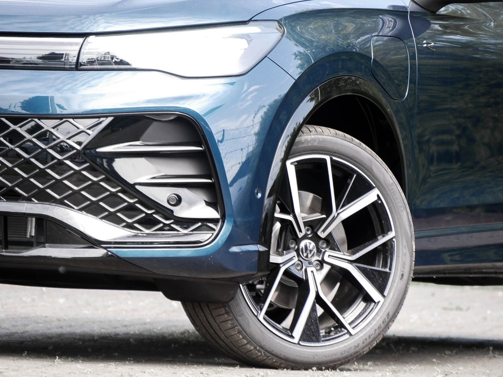Volkswagen Tiguan eHYBRID R-LINE DSG