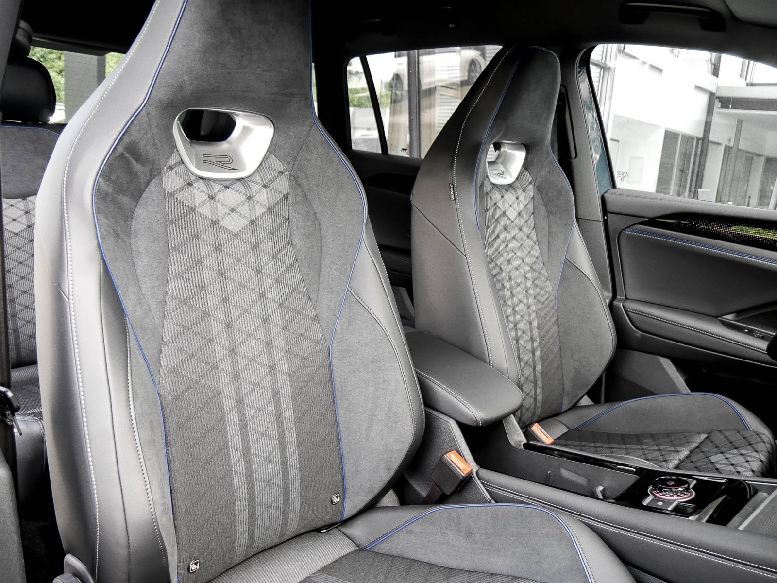 Volkswagen Tiguan eHYBRID R-LINE DSG