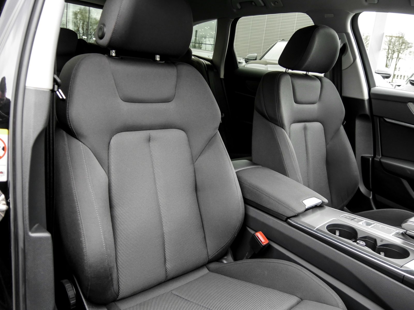 Audi A6 Avant 50 quattro HYBRID sport AHK LM19 NAVI+