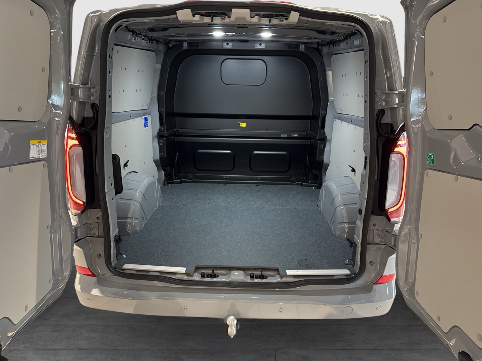 Volkswagen T7 Transporter 2.0 KASTEN PLUS EDITION LR AHK