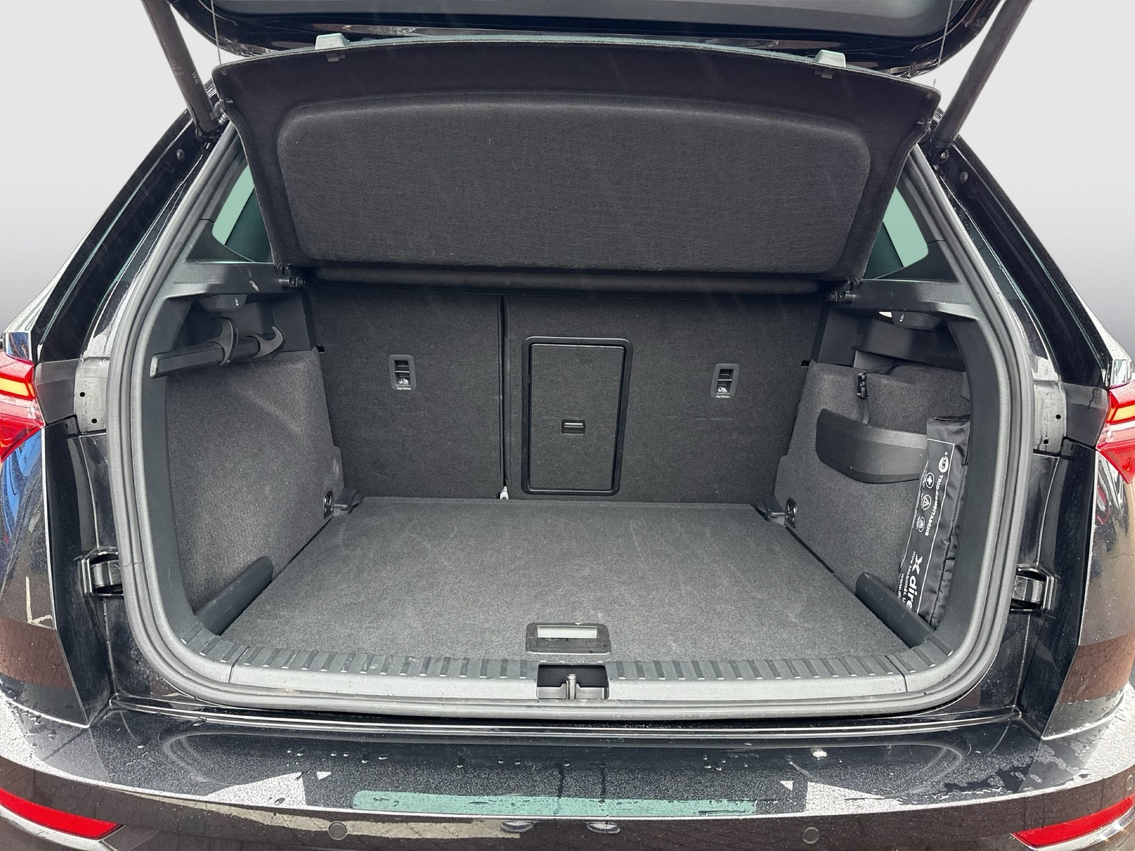 Skoda Karoq 1.5 SPORTLINE PANO CAM ACC MATRIX E-KLAPPE