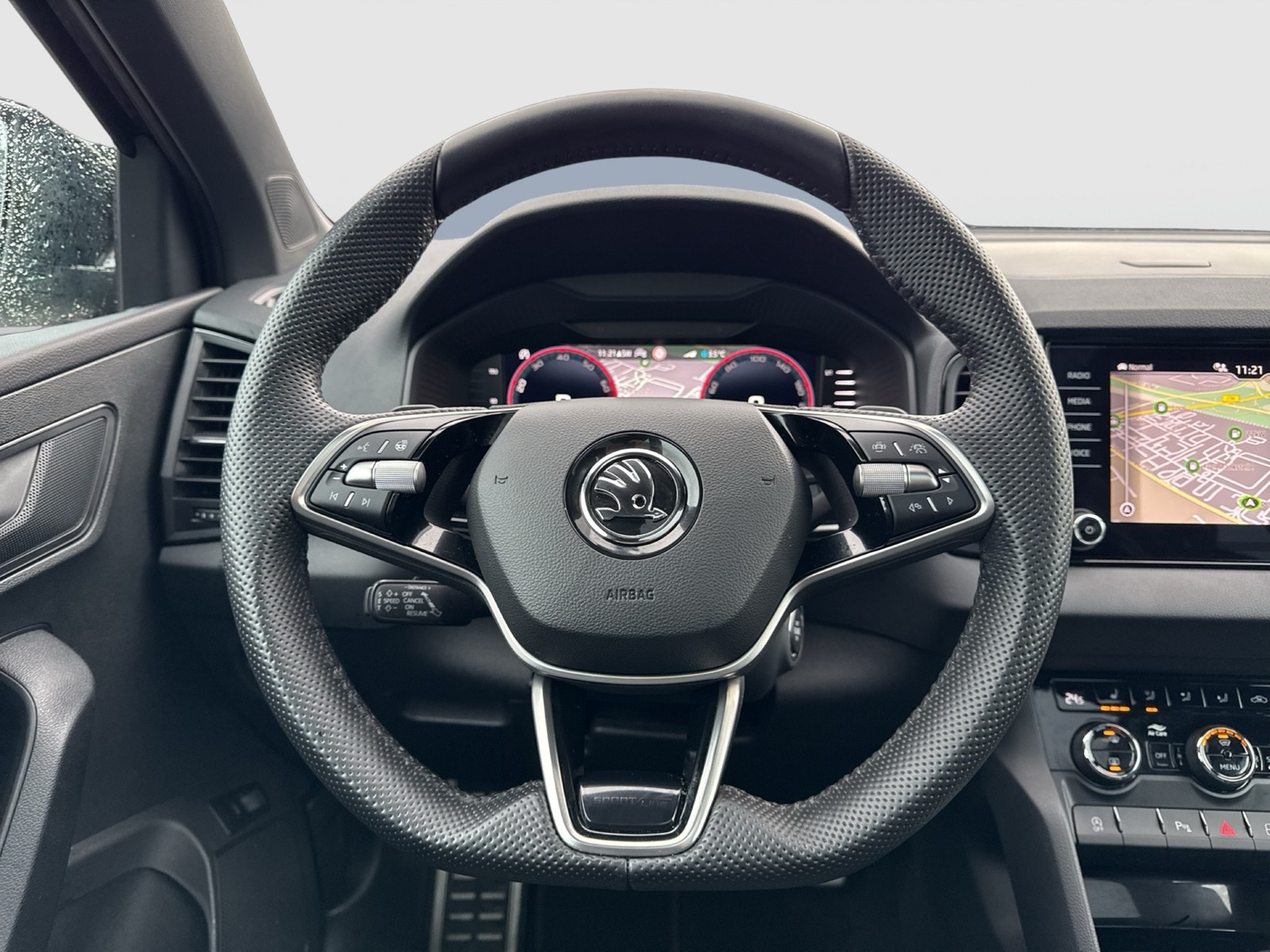 Skoda Karoq 1.5 SPORTLINE PANO CAM ACC MATRIX E-KLAPPE