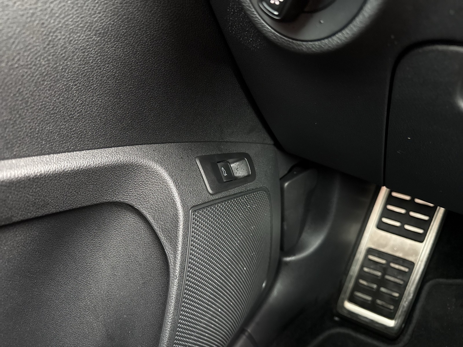 Skoda Karoq 1.5 SPORTLINE PANO CAM ACC MATRIX E-KLAPPE