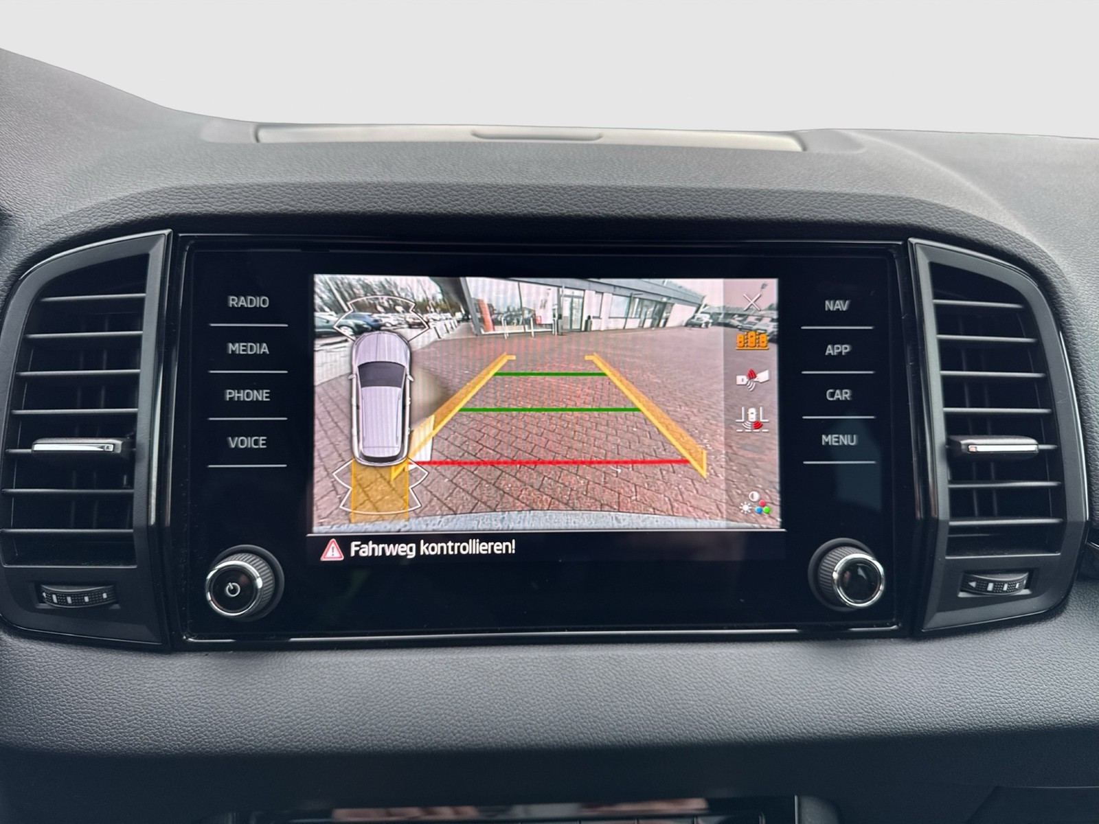 Skoda Karoq 1.5 SPORTLINE PANO CAM ACC MATRIX E-KLAPPE