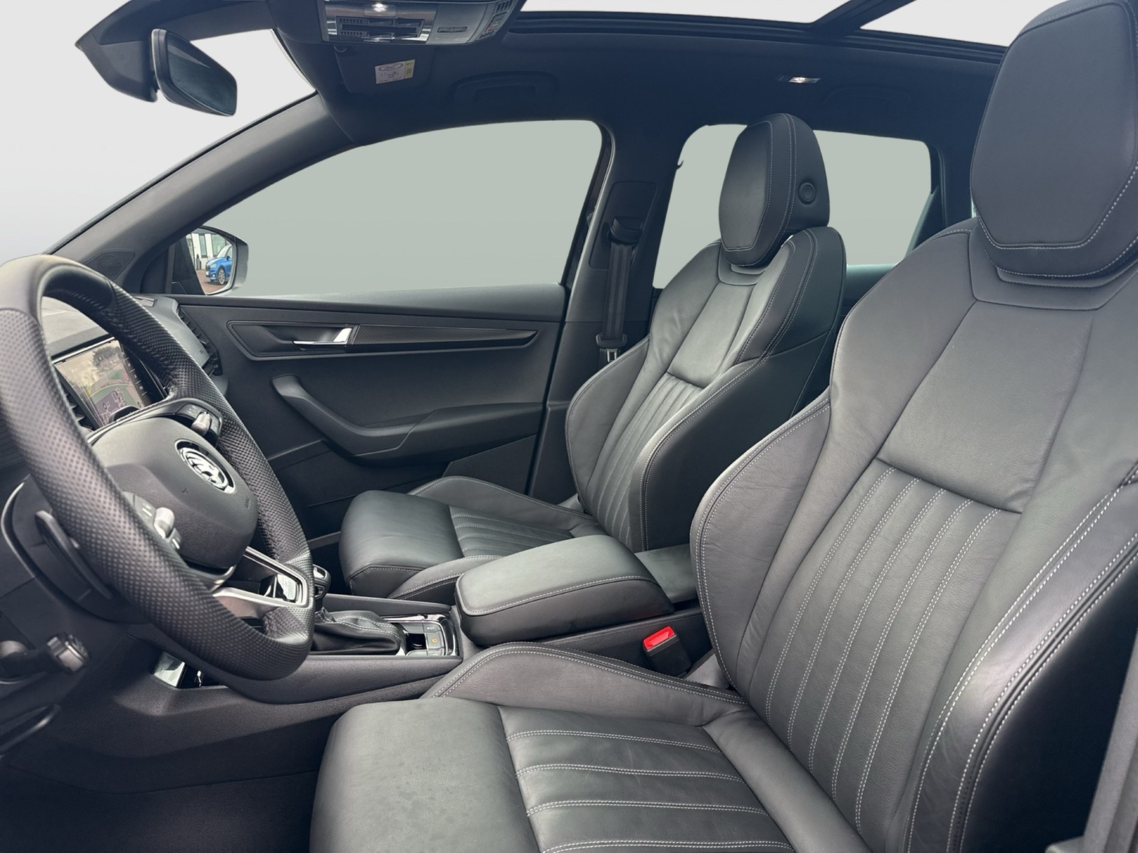 Skoda Karoq 1.5 SPORTLINE PANO CAM ACC MATRIX E-KLAPPE