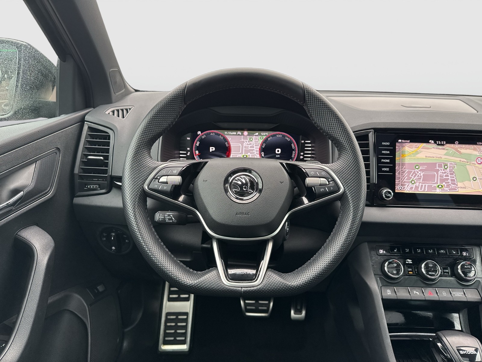 Skoda Karoq 1.5 SPORTLINE PANO CAM ACC MATRIX E-KLAPPE