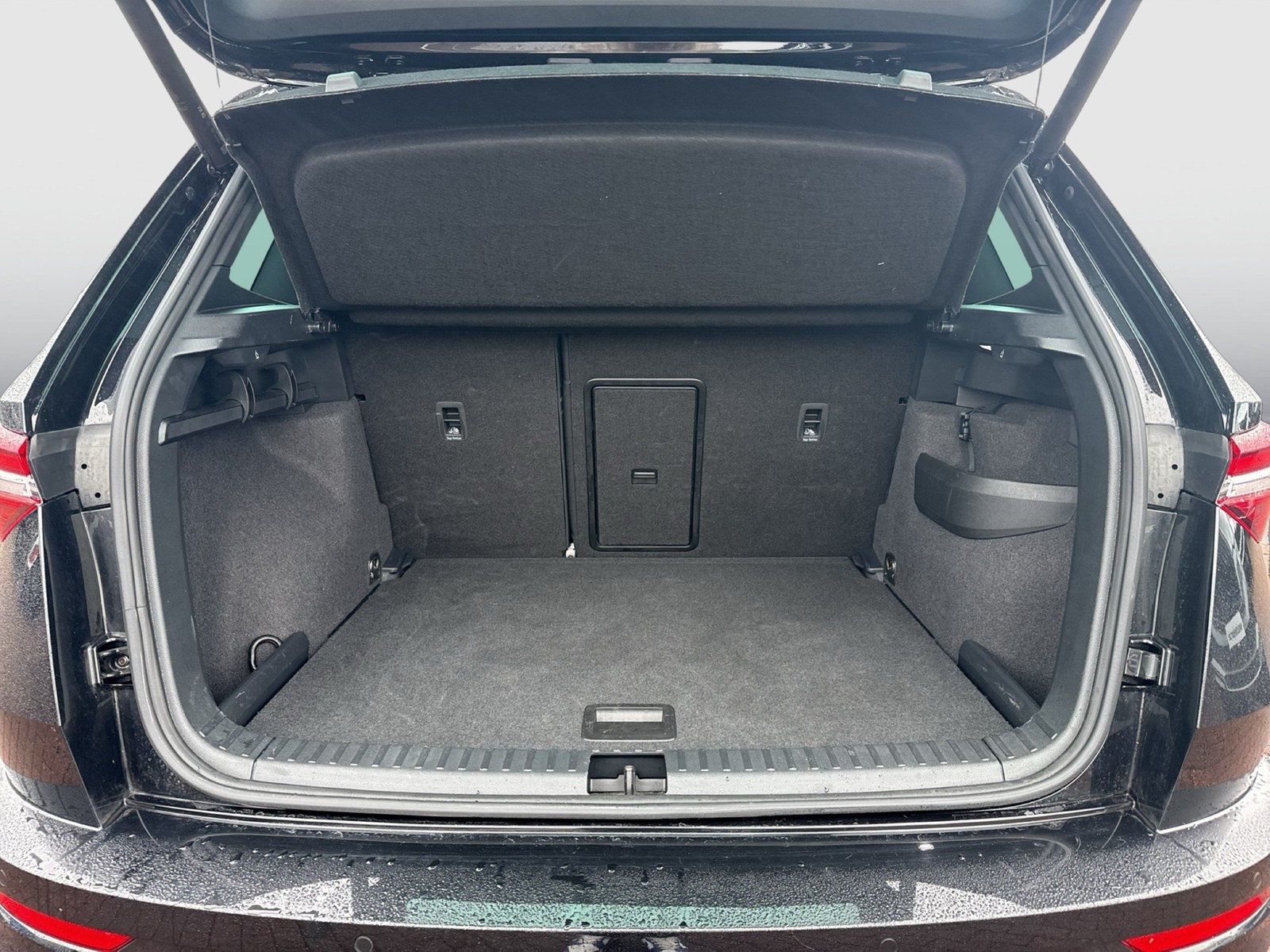 Skoda Karoq 1.5 SPORTLINE PANO CAM ACC MATRIX E-KLAPPE