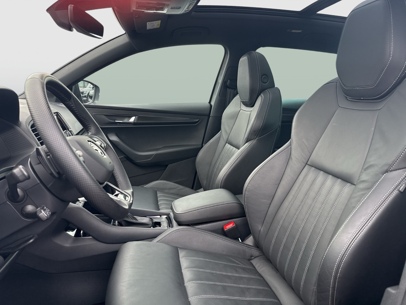 Skoda Karoq 1.5 SPORTLINE PANO CAM ACC MATRIX E-KLAPPE