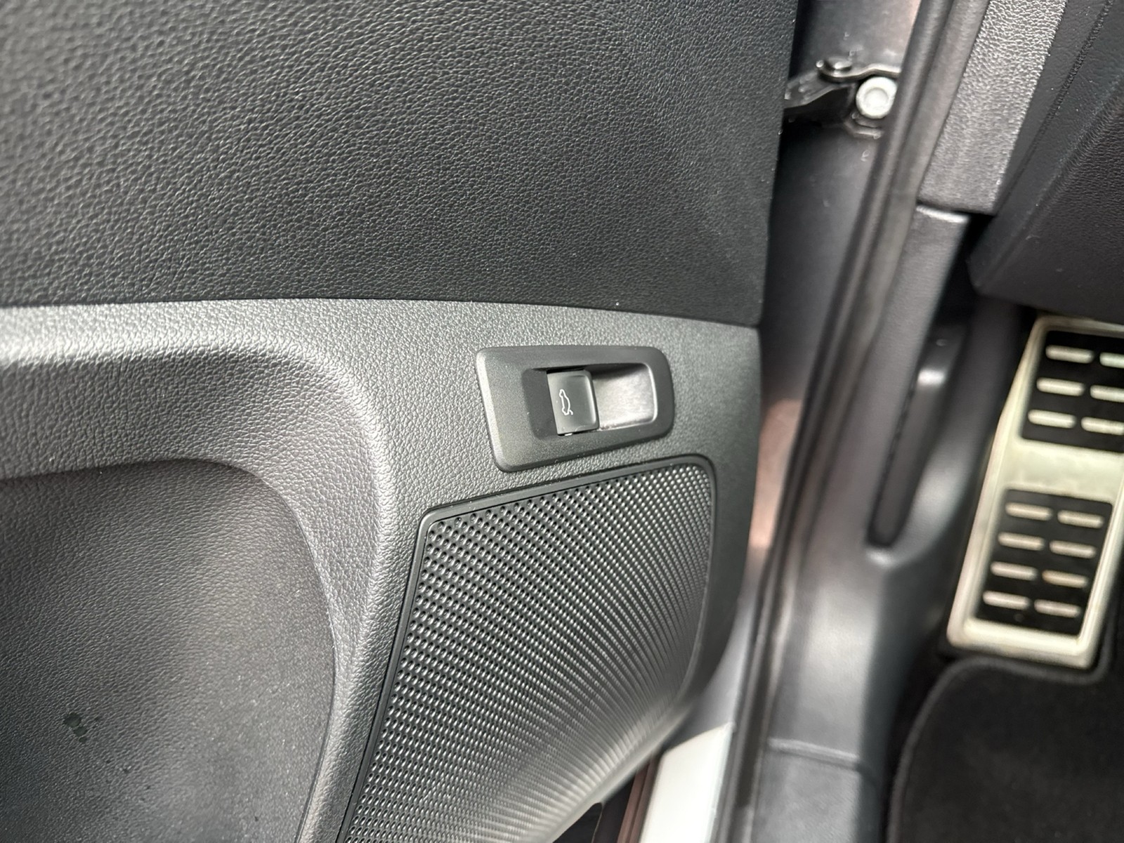 Skoda Karoq 1.5 SPORTLINE PANO CAM ACC MATRIX E-KLAPPE