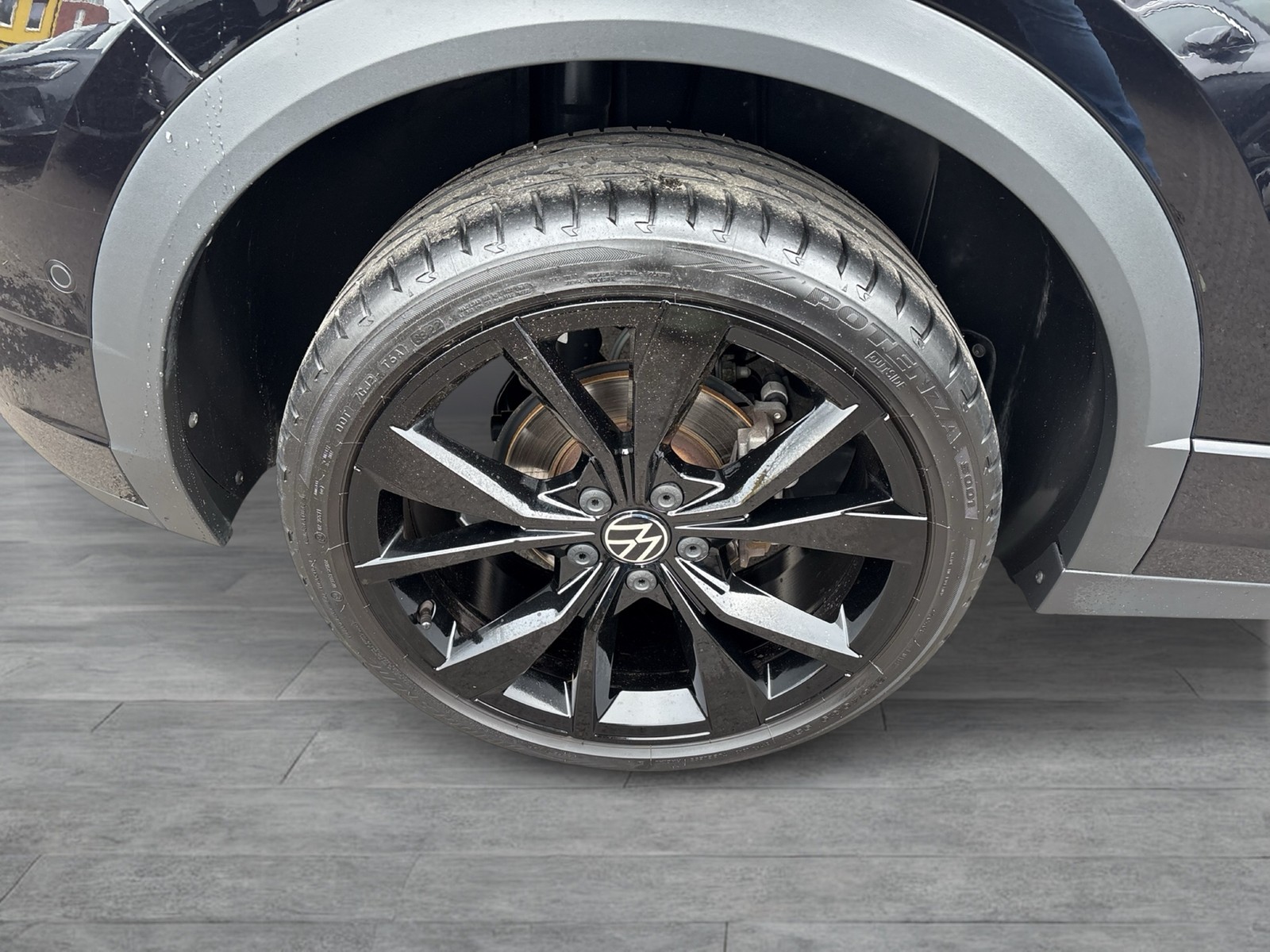 Volkswagen T-Roc Cabrio 1.5 R-LINE BLACKSTYLE LEDER LM19