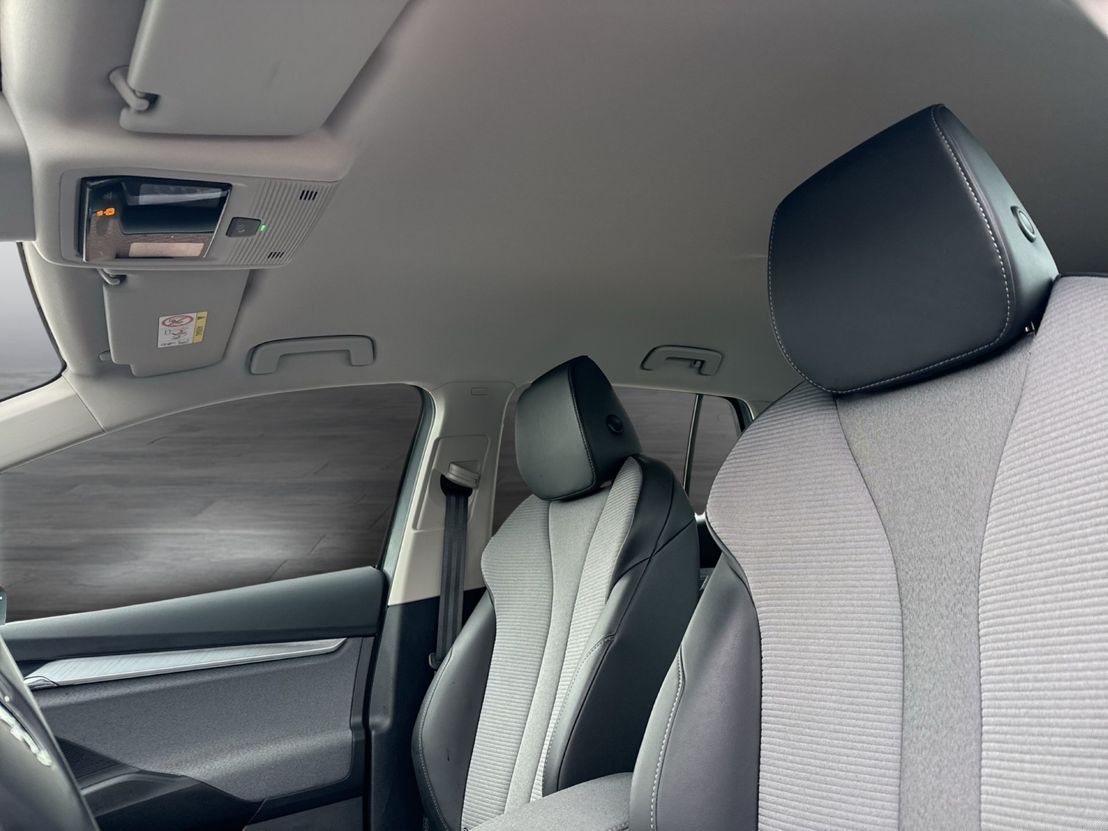 Skoda Enyaq 50 LOFT CAM LM19 NAVI LED KEYLESS-GO KLIMA